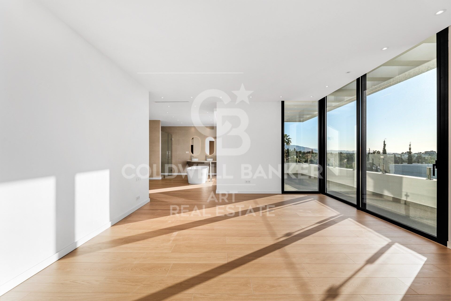 Villa en Estepona, Málaga, España 6 dormitorios, 1038 m2 No. 179022
