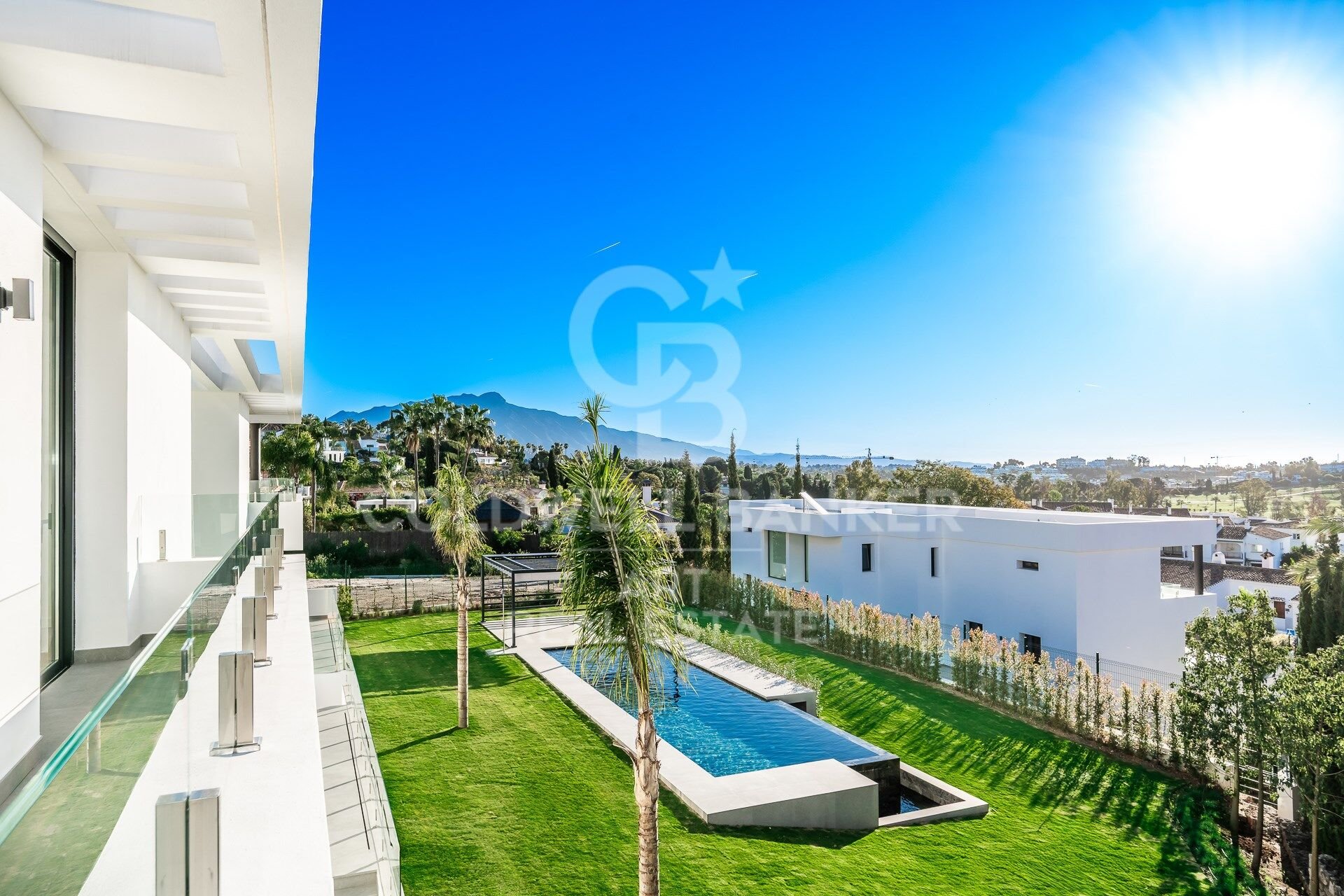 Villa en Estepona, Málaga, España 6 dormitorios, 1038 m2 No. 179022