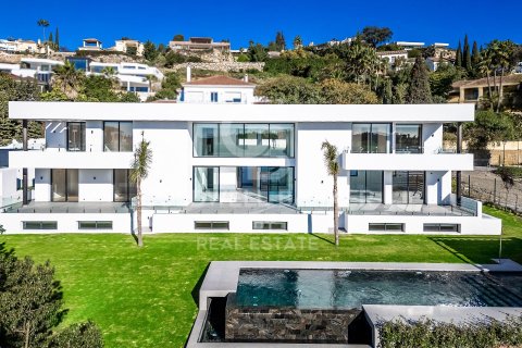 Villa in vendita a Estepona, Malaga, Spagna 6 camere da letto, 1038 mq. N° 179022 - foto 26