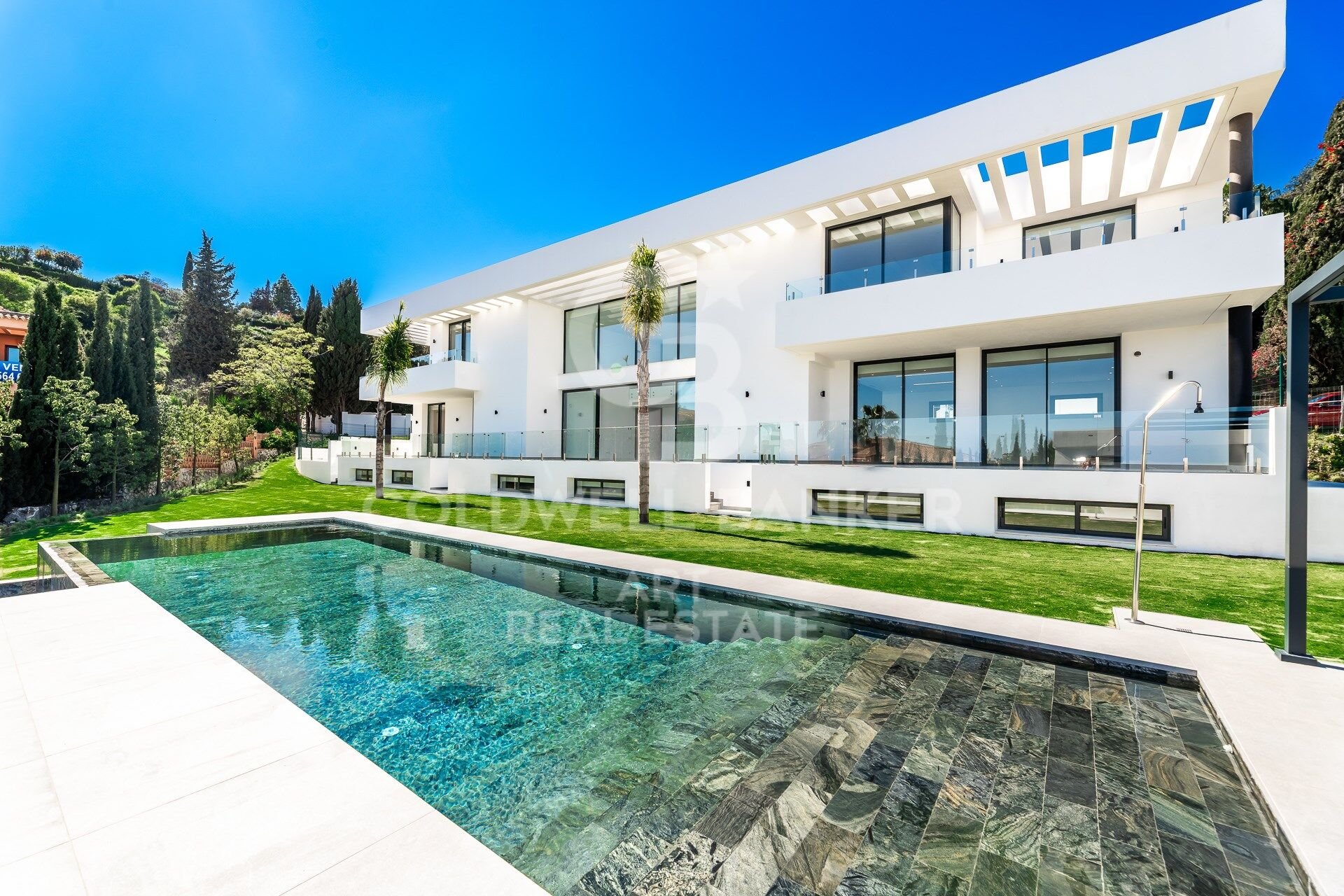 Villa en Estepona, Málaga, España 6 dormitorios, 1038 m2 No. 179022