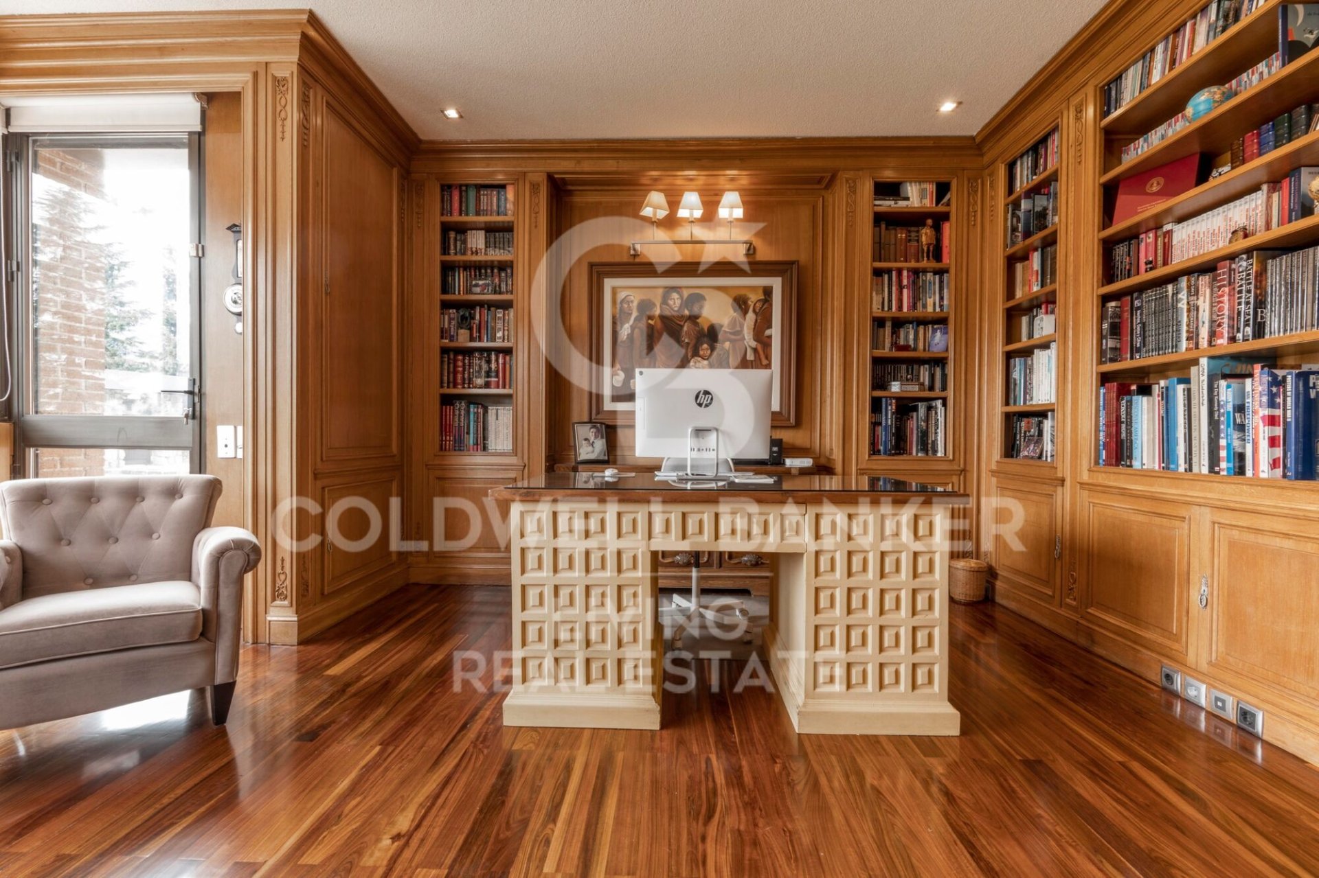 Casa a Madrid, Spagna 9 camere da letto, 885 mq. N° 179020