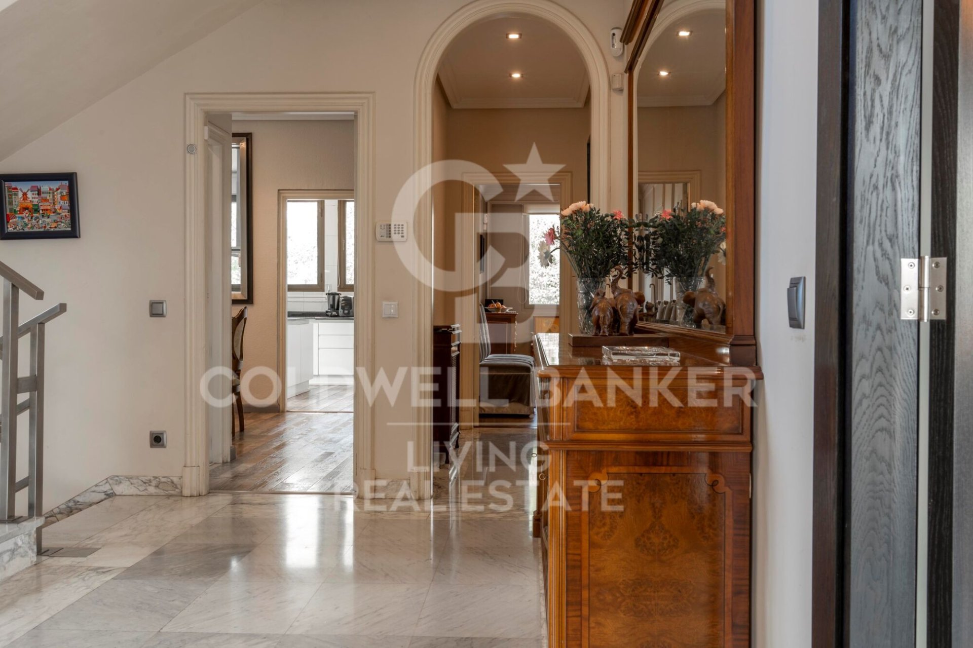 Casa a Madrid, Spagna 9 camere da letto, 885 mq. N° 179020