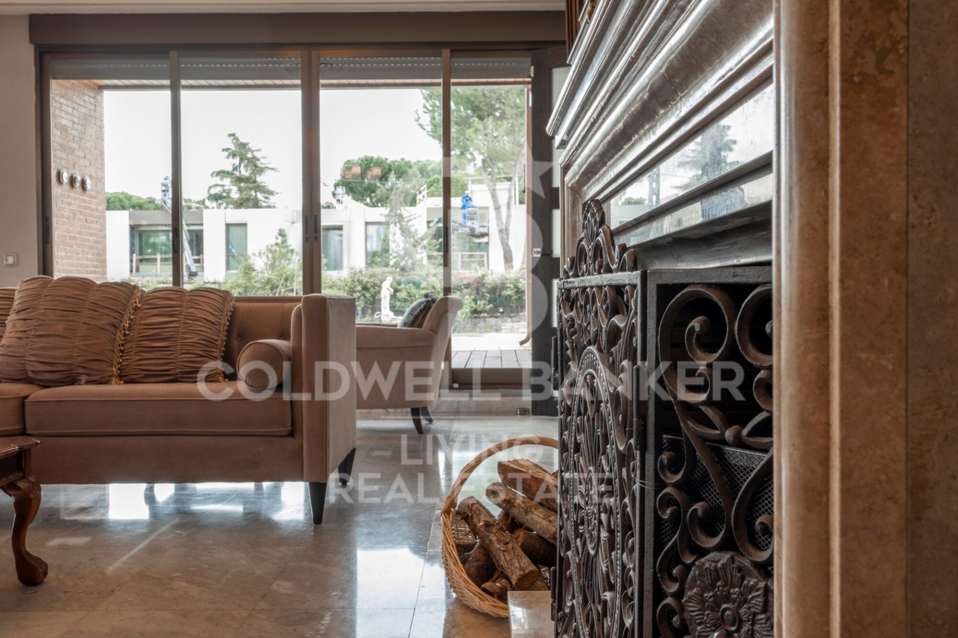 Casa a Madrid, Spagna 9 camere da letto, 885 mq. N° 179020