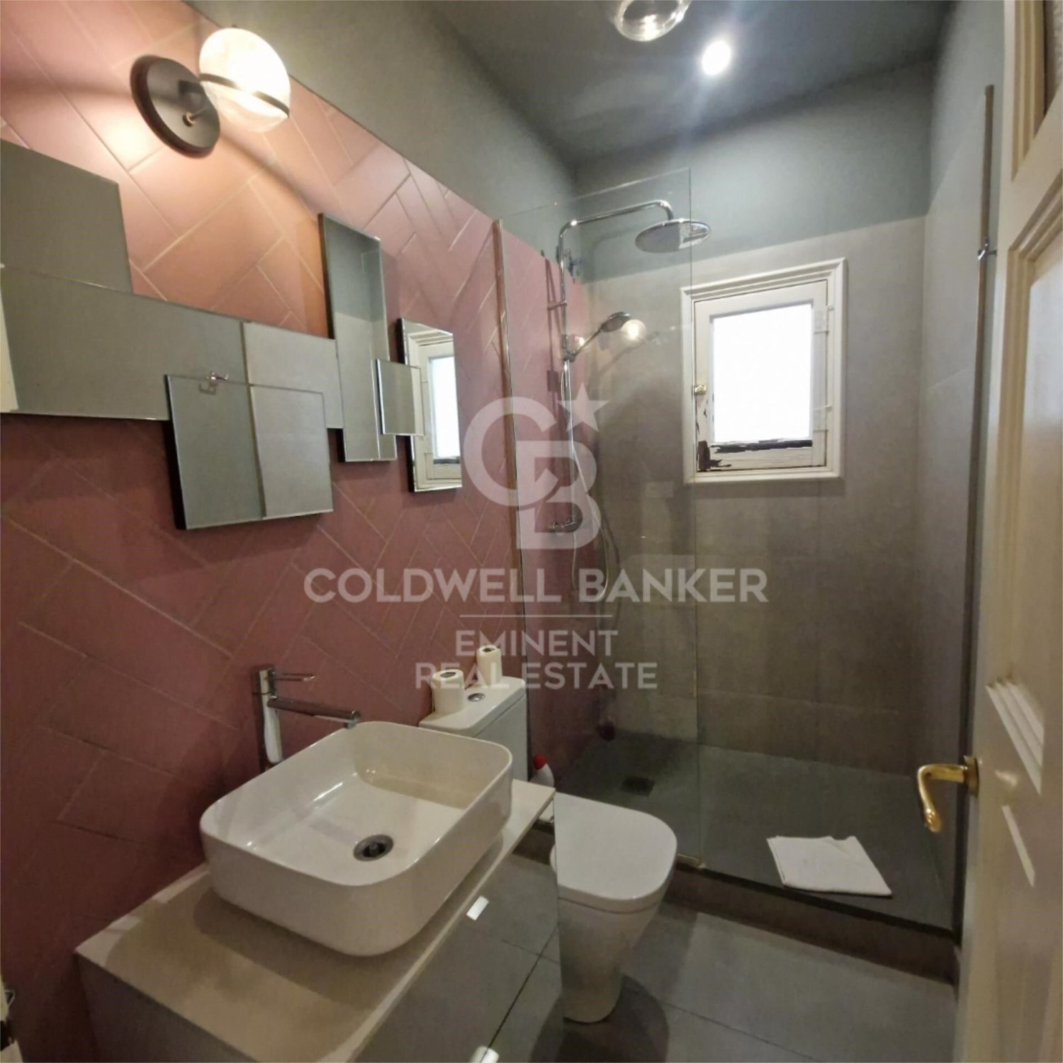 Apartament w Barcelona, Hiszpania 3 sypialnie, 135 mkw. nr 179024