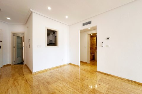 Apartment à vendre à Alicante, Espagne, 2 chambres, 69 m2 No. 191060 - photo 17