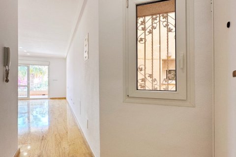Apartment à vendre à Alicante, Espagne, 2 chambres, 69 m2 No. 191060 - photo 11