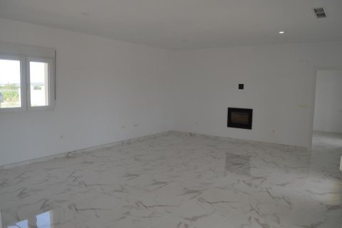 Villa till salu i Pinoso, Alicante, Spanien 4 sovrum, 225 kvm. Nr. 171618 - foto 9