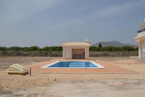Villa till salu i Pinoso, Alicante, Spanien 4 sovrum, 225 kvm. Nr. 171618 - foto 3