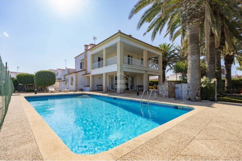 Таунхаус в Сьютаделья-де-Менорка, Менорка, Испания 4 спальни, 770м2 №161650