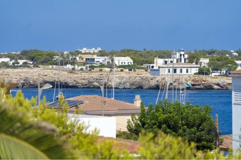 Продажа таухауса в Сьютаделья-де-Менорка, Менорка, Испания 4 спальни, 770м2 №161650 - фото 13