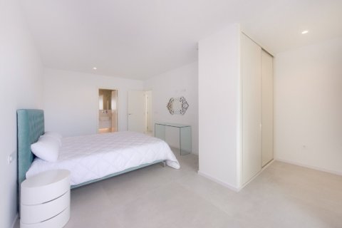 Villa en venta en L'Alfàs del Pi, Alicante, España 3 dormitorios, 236 m2 No. 145816 - foto 19