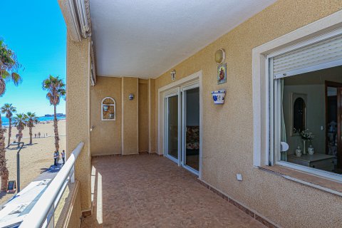 Huoneisto myytävänä La Mata, Alicante, Espanja, 3 makuuhuonetta, 99 m2 No. 190080 - kuva 2