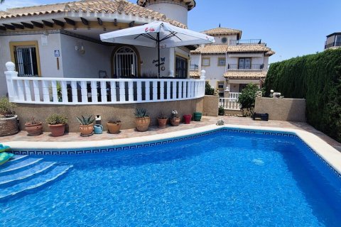 Villa à vendre à Villamartin, Alicante, Espagne, 4 chambres, 110 m2 No. 190079 - photo 5