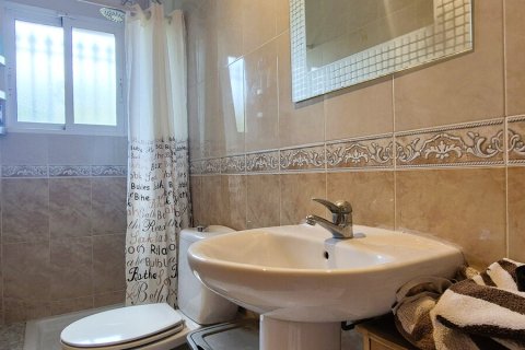 Villa à vendre à Villamartin, Alicante, Espagne, 4 chambres, 110 m2 No. 190079 - photo 21