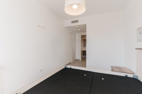 Apartment for sale in Alicante, Spain 3 bedrooms, 150 sq.m. No. 193612 - photo 21