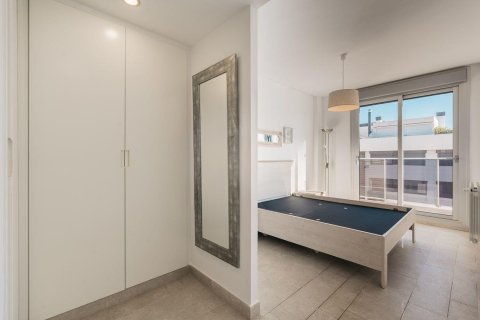 Apartment for sale in Alicante, Spain 3 bedrooms, 150 sq.m. No. 193612 - photo 19