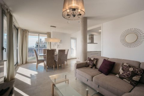 Apartment for sale in Alicante, Spain 3 bedrooms, 150 sq.m. No. 193612 - photo 7