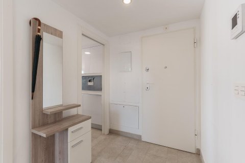 Apartment for sale in Alicante, Spain 3 bedrooms, 150 sq.m. No. 193612 - photo 18