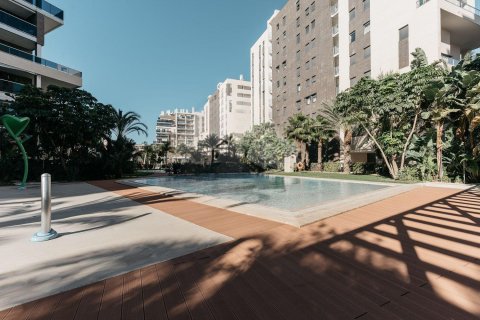 Apartment for sale in Alicante, Spain 3 bedrooms, 150 sq.m. No. 193612 - photo 24