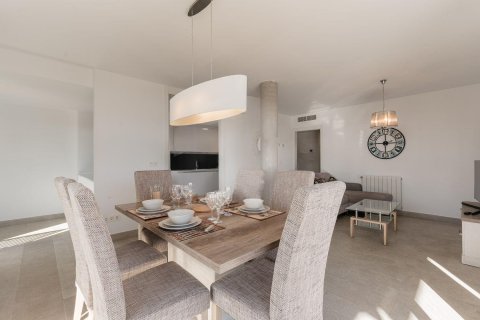 Apartment for sale in Alicante, Spain 3 bedrooms, 150 sq.m. No. 193612 - photo 6