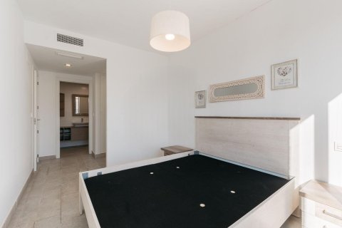 Apartment for sale in Alicante, Spain 3 bedrooms, 150 sq.m. No. 193612 - photo 20