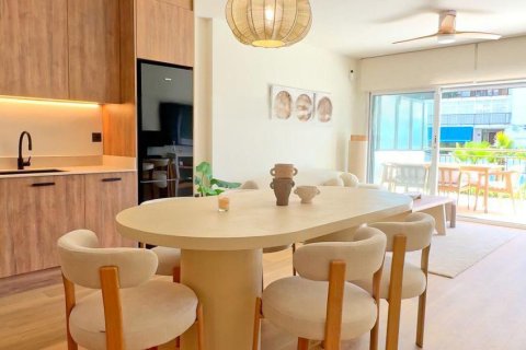 Apartment for sale in Alicante, Spain 3 bedrooms, 136 sq.m. No. 193610 - photo 3
