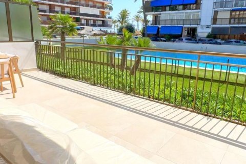 Apartment for sale in Alicante, Spain 3 bedrooms, 136 sq.m. No. 193610 - photo 8