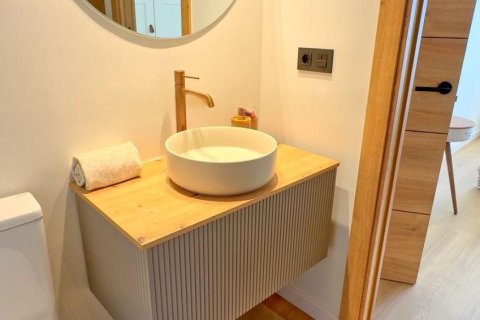 Apartment for sale in Alicante, Spain 3 bedrooms, 136 sq.m. No. 193610 - photo 28