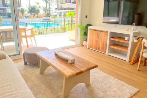 Apartment for sale in Alicante, Spain 3 bedrooms, 136 sq.m. No. 193610 - photo 5