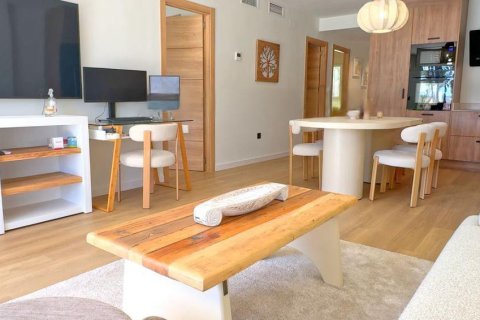 Apartment for sale in Alicante, Spain 3 bedrooms, 136 sq.m. No. 193610 - photo 14