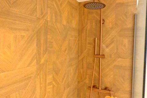 Apartment for sale in Alicante, Spain 3 bedrooms, 136 sq.m. No. 193610 - photo 30