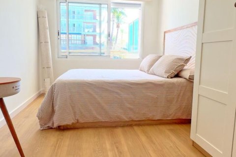 Apartment for sale in Alicante, Spain 3 bedrooms, 136 sq.m. No. 193610 - photo 21