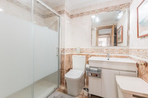 Apartment for sale in Alicante, Spain 3 bedrooms, 166 sq.m. No. 193611 - photo 10