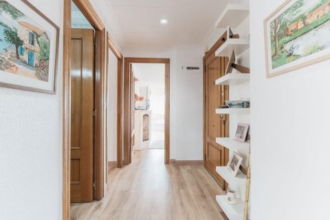 Apartment for sale in Alicante, Spain 3 bedrooms, 166 sq.m. No. 193611 - photo 5
