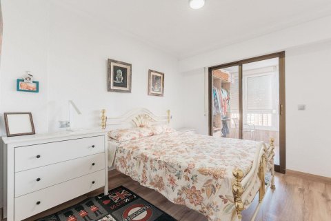 Apartment for sale in Alicante, Spain 3 bedrooms, 166 sq.m. No. 193611 - photo 6