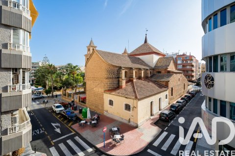 Apartament w Torrevieja, Alicante, Hiszpania 3 sypialnie, 125 mkw. nr 152443 – zdjęcie 25