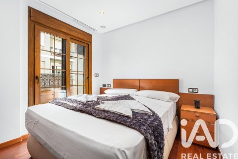 Apartament w Torrevieja, Alicante, Hiszpania 3 sypialnie, 125 mkw. nr 152443 – zdjęcie 13