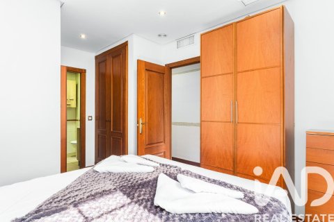 Apartament w Torrevieja, Alicante, Hiszpania 3 sypialnie, 125 mkw. nr 152443 – zdjęcie 12