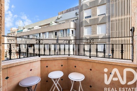 Apartament w Torrevieja, Alicante, Hiszpania 3 sypialnie, 125 mkw. nr 152443 – zdjęcie 23