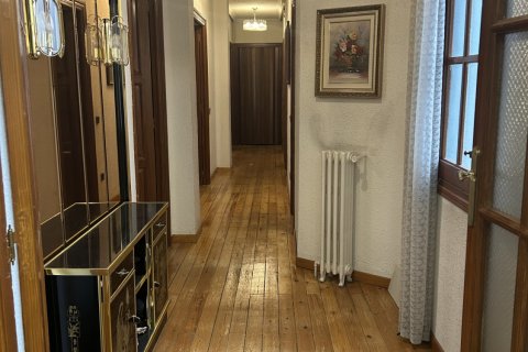 Apartment for sale in Leon, Spain 5 bedrooms, 220 sq.m. No. 152446 - photo 13