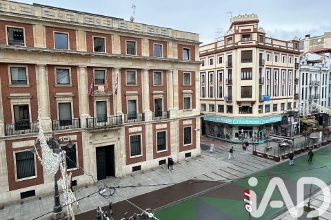 Apartment à Leon, Espagne 5 chambres, 220 m2 No. 152446