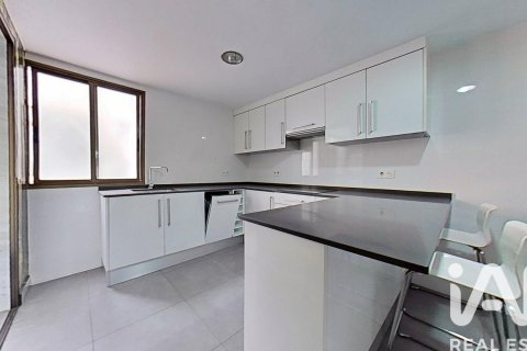 Huoneisto myytävänä Vila-real, Castellon, Espanja, 4 makuuhuonetta, 146 m2 No. 152440 - kuva 7