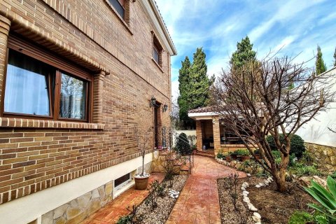 Продажа виллы в Сьюдад Кесада, Аликанте, Испания 5 спален, 364м2 №144828 - фото 17