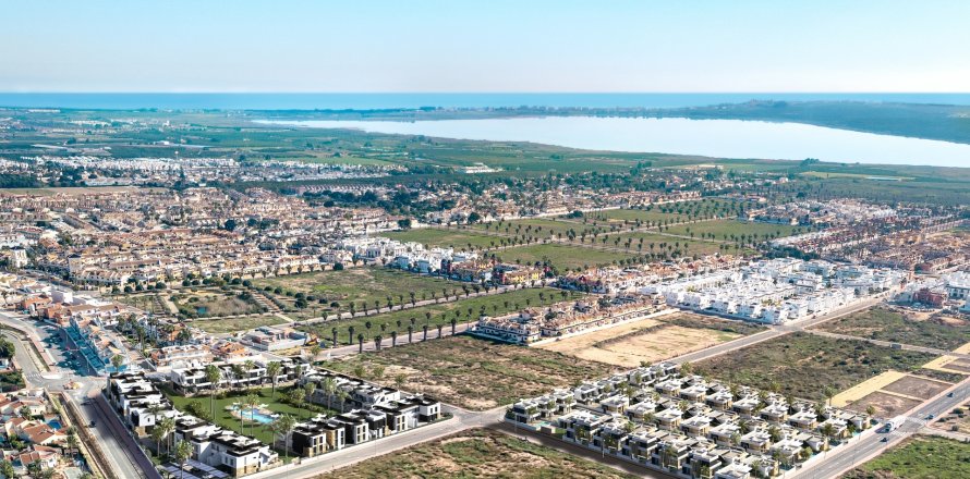 Villa a Ciudad Quesada, Alicante, Spagna 3 camere da letto, 167 mq. N° 155555