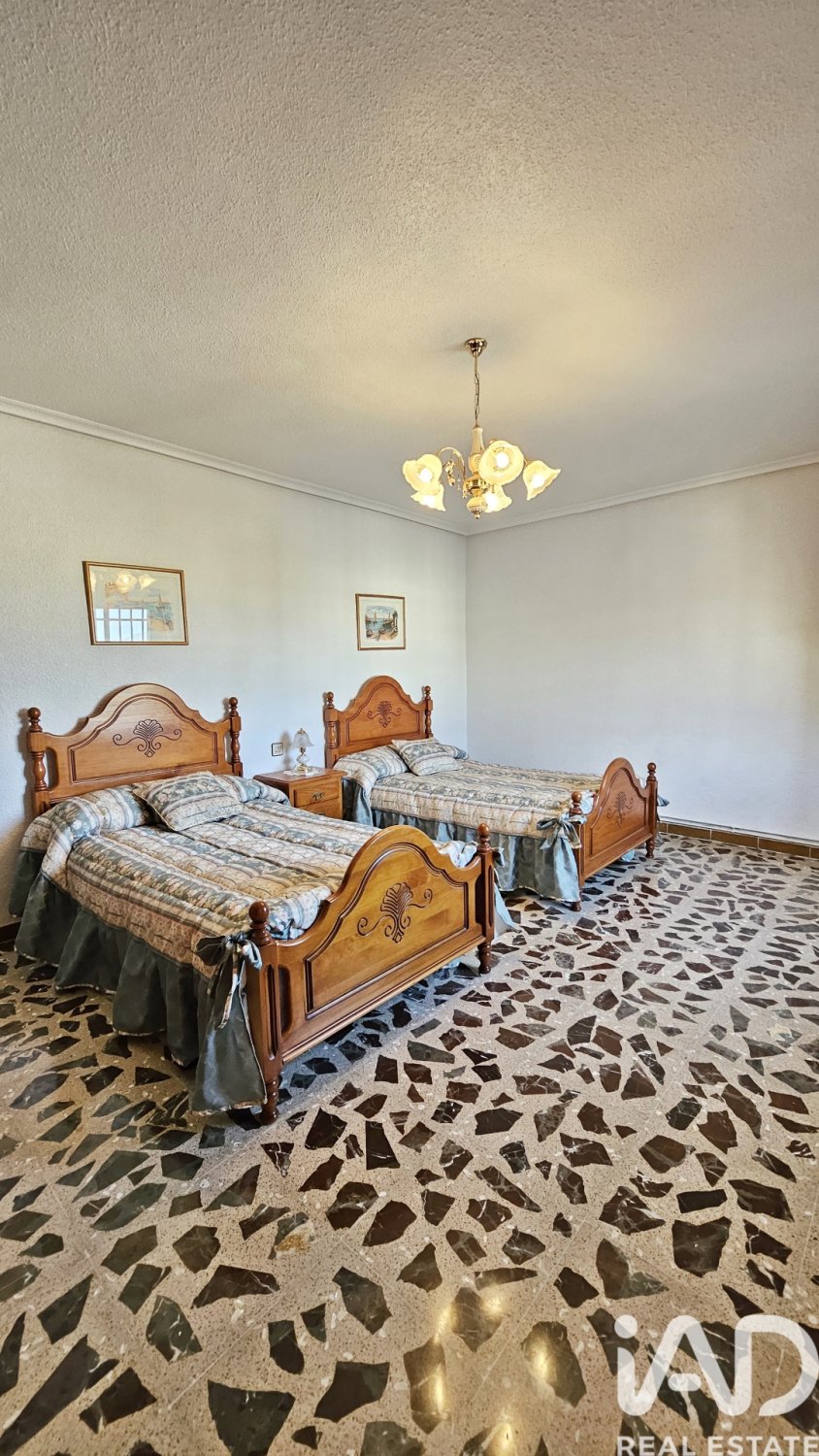 Villa i Lorca, Murcia, Spanien 5 sovrum, 338 kvm. Nr. 184900
