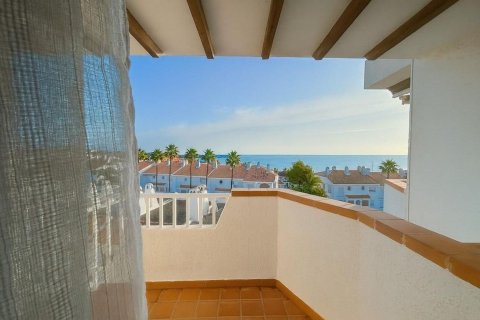 Tvåvåningslägenhet till salu i Dehesa De Campoamor, Alicante, Spanien 3 sovrum, 99 kvm. Nr. 180997 - foto 4