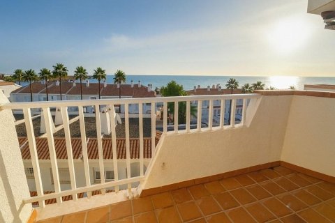 Tvåvåningslägenhet till salu i Dehesa De Campoamor, Alicante, Spanien 3 sovrum, 99 kvm. Nr. 180997 - foto 5