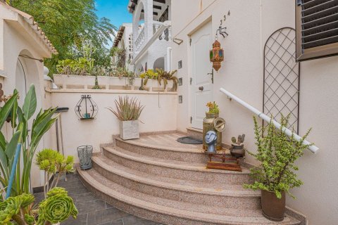 Duplex in vendita a Mil Palmeras, Alicante, Spagna 2 camere da letto, 62 mq. N° 180998 - foto 10