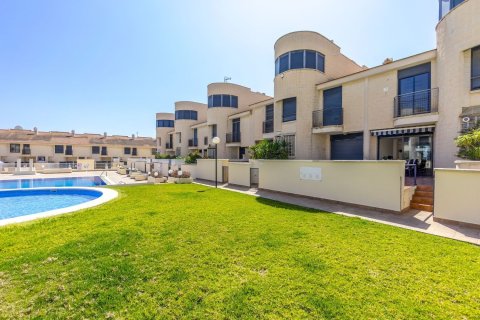 Tvåvåningslägenhet till salu i Cabo Roig, Alicante, Spanien 3 sovrum, 139 kvm. Nr. 180995 - foto 5