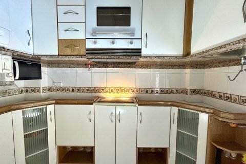 Tvåvåningslägenhet till salu i Cabo Roig, Alicante, Spanien 3 sovrum, 139 kvm. Nr. 180995 - foto 11